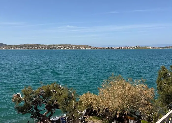 Private 2br In Historic Seafront Mansion W Balcony & Cunda View Ayvalı