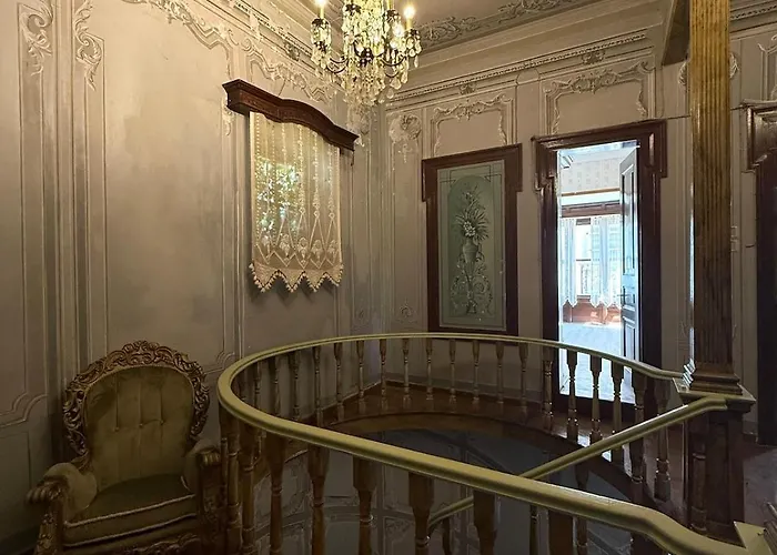 Villa Private 2br In Historic Seafront Mansion W Balcony & Cunda View *