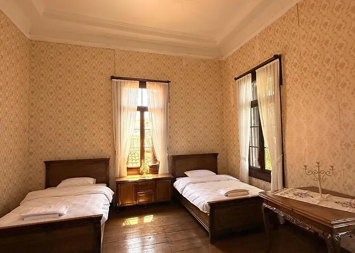 Villa Private 2br In Historic Seafront Mansion W Balcony & Cunda View *