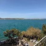 Akkoc Yalisi Ayvalı