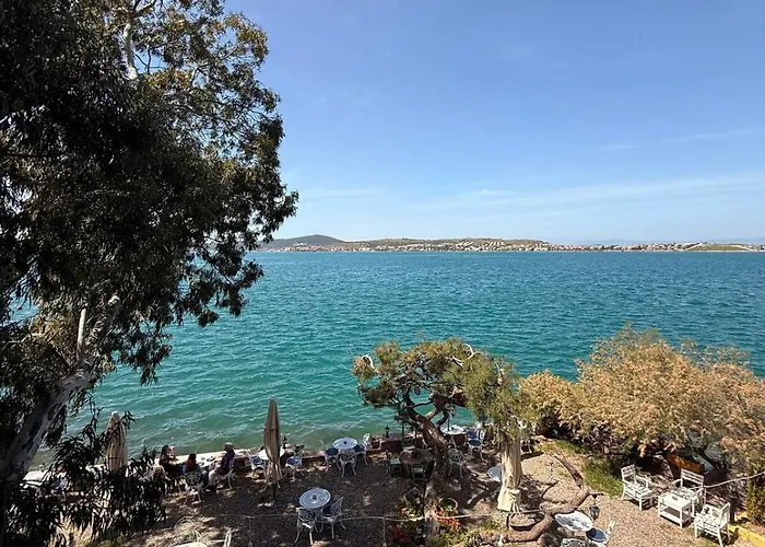 Private 2br In Historic Seafront Mansion W Balcony & Cunda View Villa